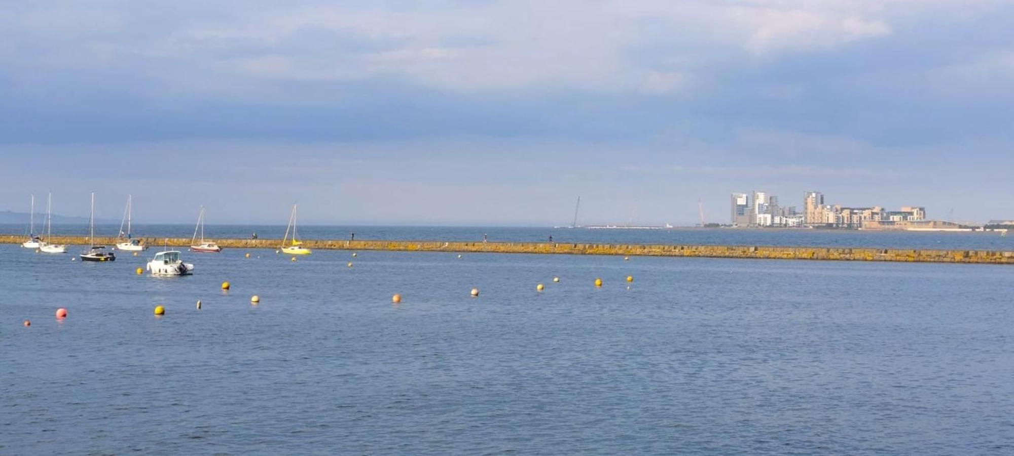 Lovely Sea Rooms, Easy Access To Centre & Airport 에든버러 외부 사진